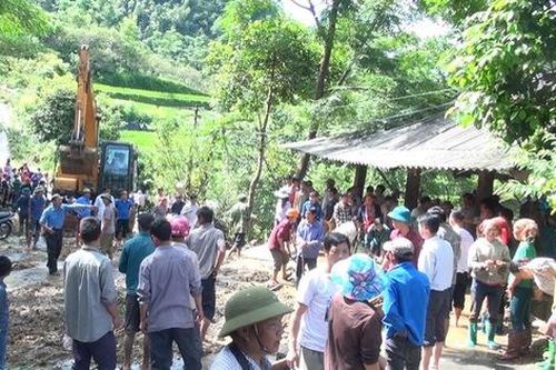 Thông tin mới về vụ mưa lớn khiến 5 người thương, 5 con trâu bị sét đánh chết ở Hà Giang