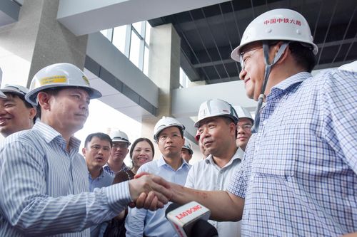 Bộ GTVT lúng túng khi gặp vấn đề phát sinh với nhà thầu Trung Quốc