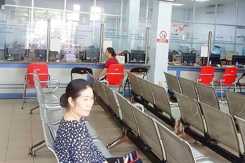 Đi tìm văn hóa công sở và trách nhiệm công vụ - Bài 3: Nở rộ dịch vụ hành chính… tư
