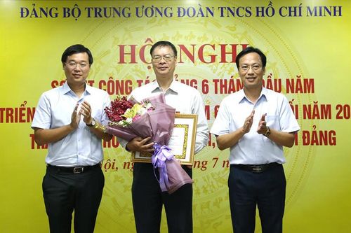 Rèn luyện đảng viên, làm tốt công tác tự phê bình và phê bình