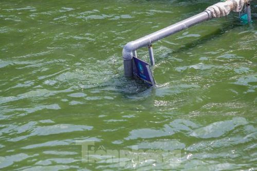 Tiếp tục xả nước hồ Tây vào sông Tô Lịch, 'bảo bối' Nhật chìm trong nước