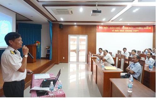 Tuyên truyền biển, đảo cho cán bộ chủ chốt và báo cáo viên