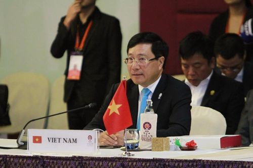 Phó Thủ tướng Phạm Bình Minh đề cập vụ việc tàu khảo sát HD-8 của Trung Quốc tại hội nghị ASEAN