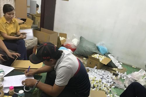 Công an TP HCM điều tra mở rộng vụ sản xuất tân dược giả quy mô lớn