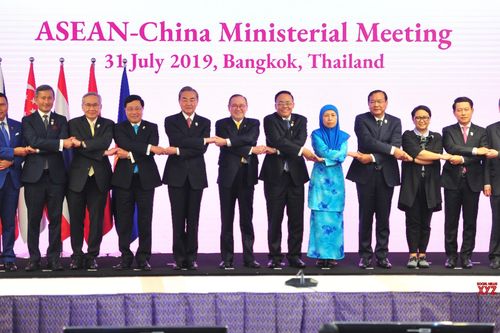 Trung Quốc và ASEAN góp phần thúc đẩy tăng trưởng kinh tế thế giới