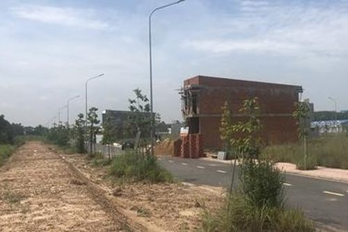 Cần làm rõ những sai phạm trong việc phân lô, bán nền trái phép đất công