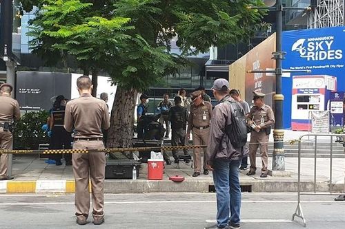 Một số vụ nổ nhỏ xảy ra ở Thủ đô Bangkok, 2 nhân viên quét dọn bị thương nhẹ