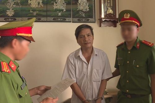 Con gái chứng kiến bố nhiều lần cưỡng hiếp người giúp việc