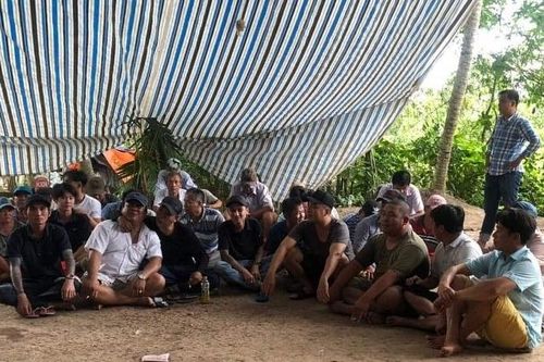 Tiền Giang: Triệt phá trường gà, bắt giữ 39 đối tượng