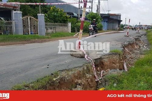 Ban bố tình huống khẩn cấp nguy cơ sạt lở bờ rạch Ông Chưởng