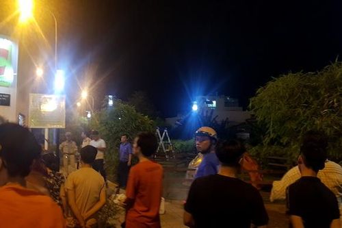 Đi trên đường ray, người đàn ông bị tàu tông thiệt mạng
