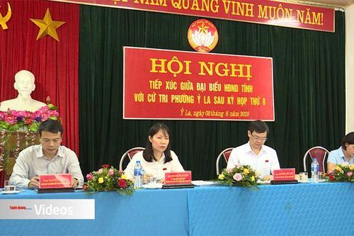 Đồng chí Chủ tịch HĐND tỉnh Nguyễn Văn Sơn tiếp xúc cử tri phường Ỷ La