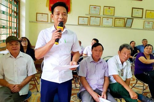 Tiếp xúc cử tri báo cáo kết quả kỳ họp HĐND