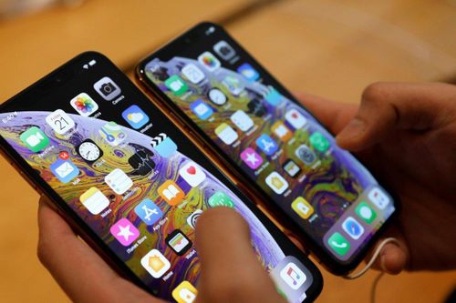 Đối tác làm màn hình, camera iPhone đang cắt giảm hàng loạt nhân sự