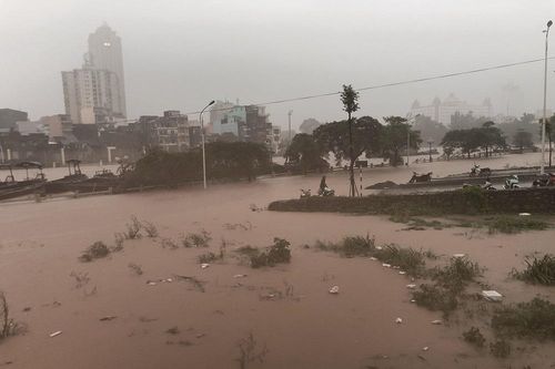 Nước sông Ka Long dâng cao, TP Móng Cái ngập một số khu vực