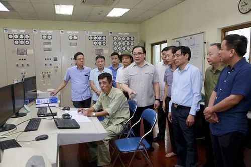 Bí thư Hà Nội kiểm tra công tác bơm tiêu úng ngập sau bão số 3
