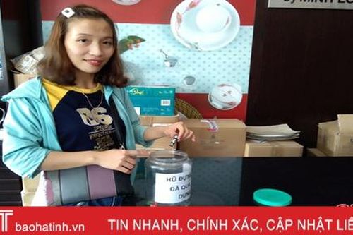 Nhóm bạn trẻ Hà Tĩnh tình nguyện thu gom pin thải gửi ra thủ đô xử lý