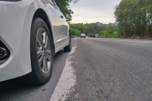 Khắc phục sự xuống cấp và sụt lún đường tránh Huế