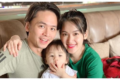 Con gái Văn Anh - Tú Vi 'đốn tim' mọi người với vẻ ngoài đáng yêu càng lớn càng giống bố