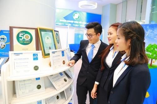 Năm thứ tư liên tiếp, Bảo Việt được Forbes bình chọn top 50 thương hiệu dẫn đầu năm