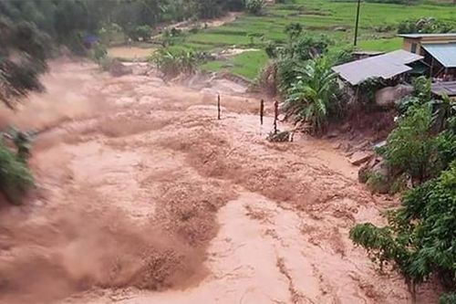 Hoàn lưu bão Wipha làm 15 người chết và mất tích, lũ các sông đang lên cao