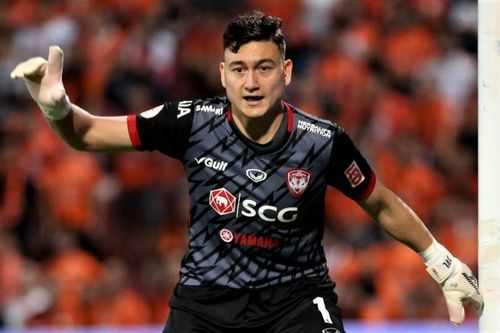 Văn Lâm cùng đồng đội thắng trận thứ 4 liên tiếp tại Thai League