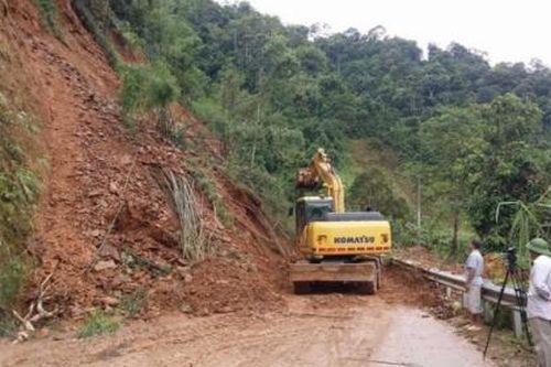 Bảo đảm an toàn giao thông trong mùa mưa bão 2019