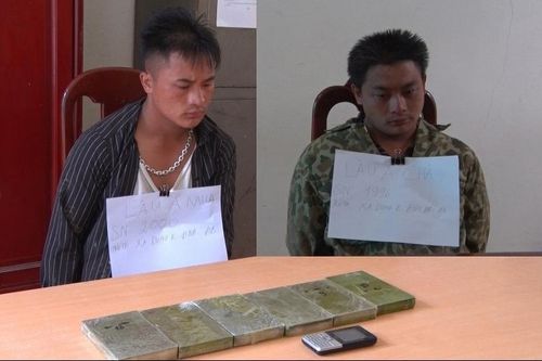 Điện Biên: Hai anh em mang ma túy đi bán