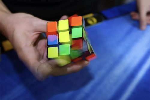 Trí tuệ nhân tạo có thể xếp xong rubik chỉ trong 1,2 giây