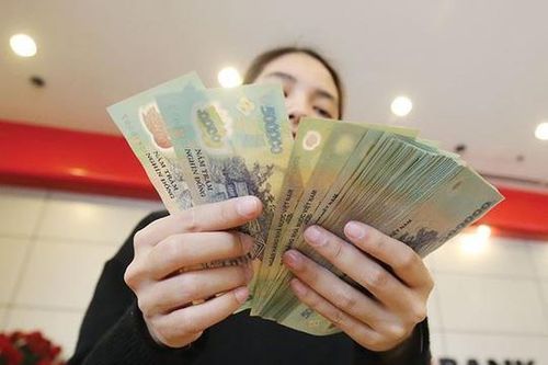 4 ngân hàng trả lương nhân viên bình quân trên 30 triệu/tháng