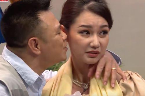 Quỳnh Chi 'đứng hình' khi NSND Tự Long hôn bất ngờ ở Ơn giời