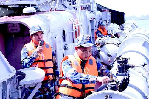Nâng cao chất lượng tổng hợp và sức mạnh của Hải quân nhân dân Việt Nam trong tình hình mới