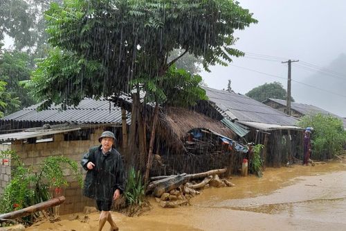 Thanh Hóa: Mường Lát bị cô lập, 2 người chết, một mất tích