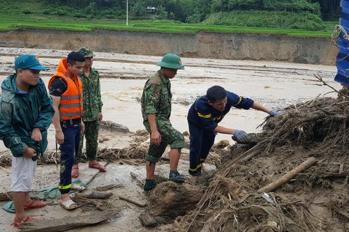 Tìm thấy 1 thi thể nạn nhân mất tích tại bản Sa Ná