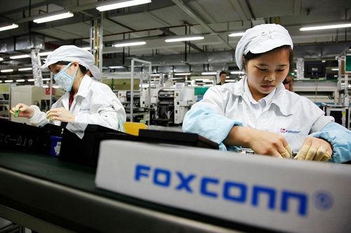 Tháo chạy khỏi Trung Quốc, Foxconn muốn bán nhà máy 8,8 tỷ USD