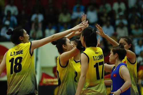 Bóng chuyền VTV Cup: Tuyển nữ Việt Nam vào bán kết