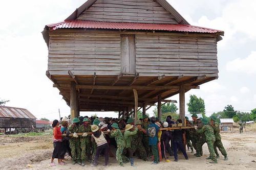 Hoàn thành giai đoạn I việc di dời làng Trớ