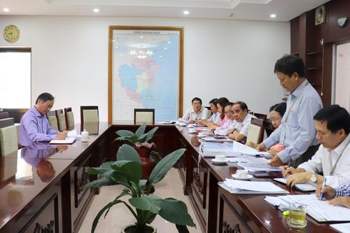 Xét đề nghị phong tặng danh hiệu Thầy thuốc nhân dân, Thầy thuốc ưu tú