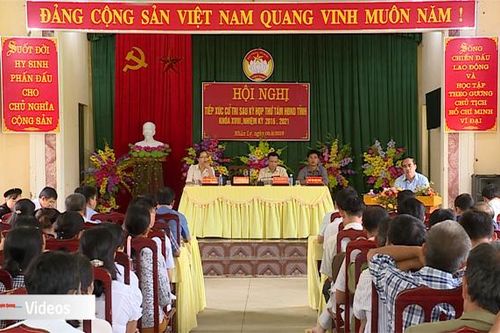 Đồng chí Bí thư Tỉnh ủy Chẩu Văn Lâm tiếp xúc cử tri xã Nhân Lý