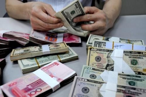 Căng thẳng thương mại leo thang, nhân dân tệ vượt 7 CNY/USD, mức thấp kỷ lục
