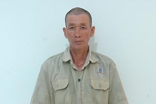 Bị đánh mù mắt vì bị nghi nói người khác trộm điện thoại