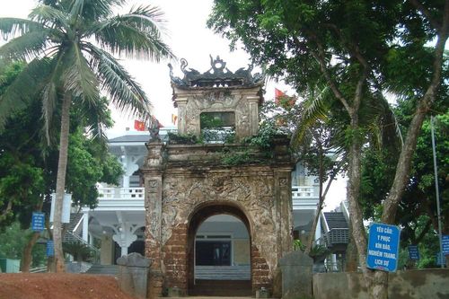 Vẻ đẹp hoài cổ độc đáo của Viên Quang tự