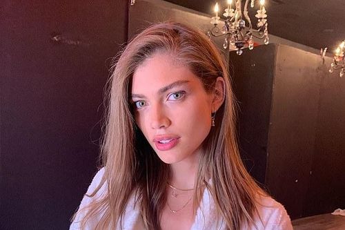 Người chuyển giới đầu tiên gia nhập hàng ngũ 'thiên thần nội y' của Victoria's Secret