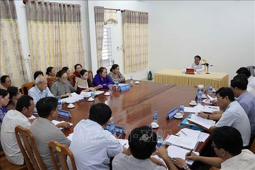 Bí thư Tỉnh ủy Cà Mau đối thoại với dân về vụ cháy chợ thị trấn Năm Căn và vụ bến phà Tam Bô