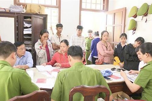 Về cơ sở phục vụ nhân dân