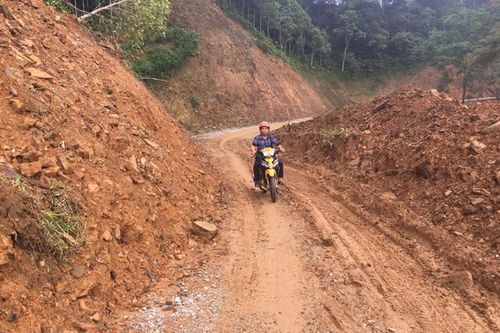 Ứng phó với hiện tượng sạt lở trong mùa mưa lũ