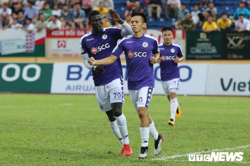 Tỏa sáng ở Hà Nội FC, Văn Quyết trở lại tuyển Việt Nam đá vòng loại World Cup?