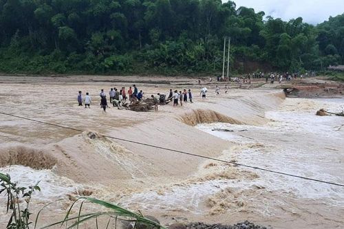 Tiếp tục khắc phục hậu quả mưa lũ
