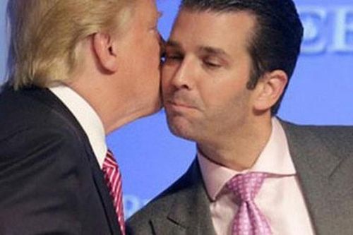 Đây chính là cậu con trai trăng hoa ngoại tình khi vợ mang bầu khiến ông Trump thất vọng