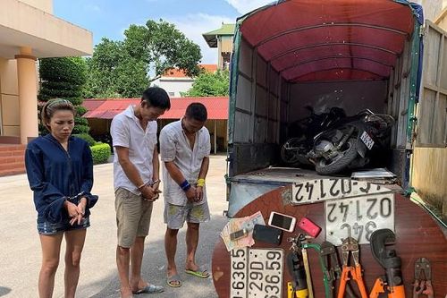Bắt ổ nhóm chuyên dùng xe ô tô tải đi trộm cắp xe máy ở các tỉnh, thành